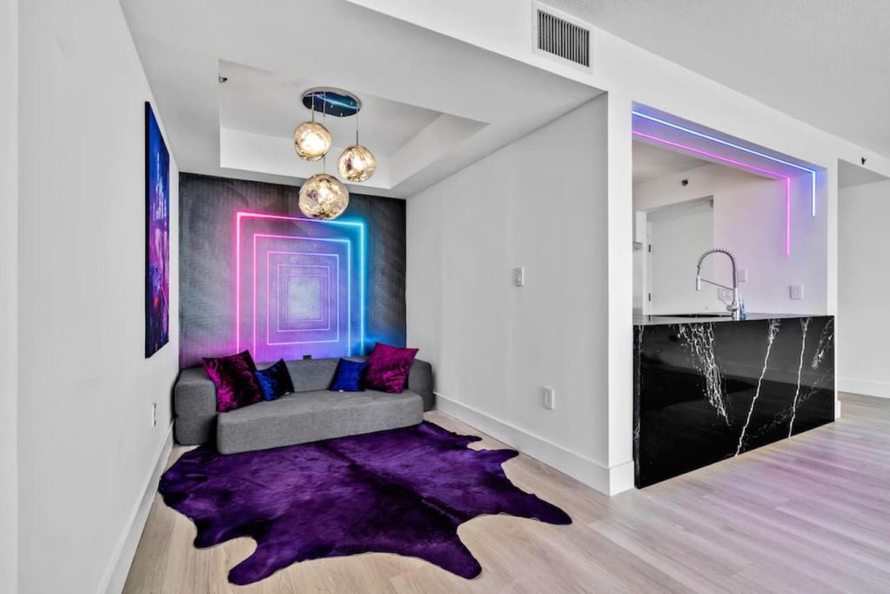 Miami Vice Oceanfront Sky Villa Exterior photo